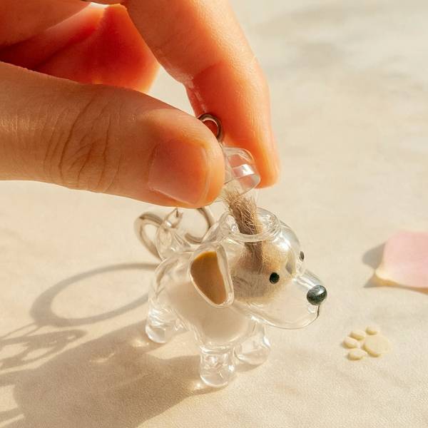 Pet Memorial Keychain showing how to add dog or cat fur