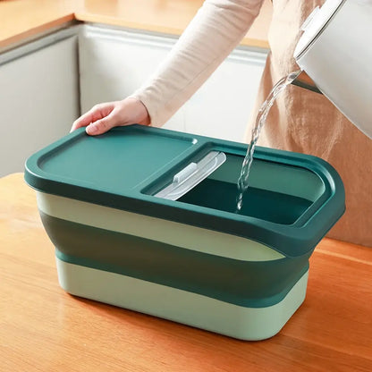 Dog Food Going Stale? Try Our Airtight Collapsible Container