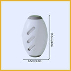 Pluisweg lint roller size chart with dimensions 10.1cm by 6.5cm, white case on blue background