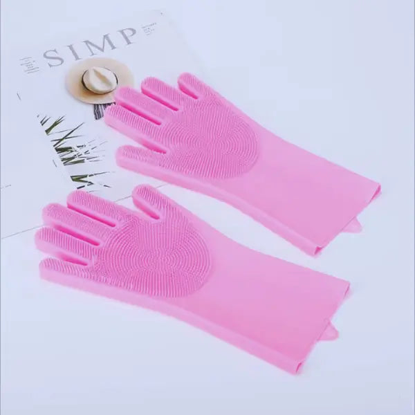 Cat hair removal brush for sensitive skin